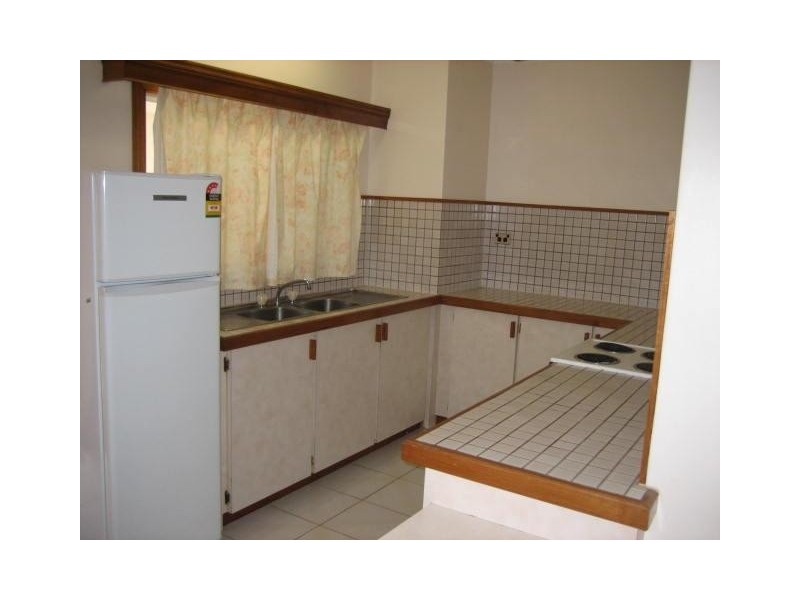 8 Bon Villa Avenue, Innisfail QLD 4860