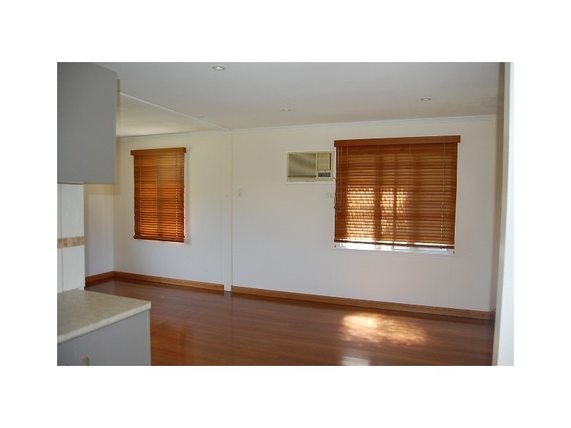 8 Maud Street, Flying Fish Point QLD 4860