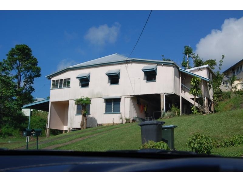 1/3 Coronation, East Innisfail QLD 4860