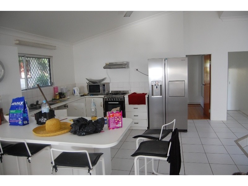 14 Feldt, Flying Fish Point QLD 4860