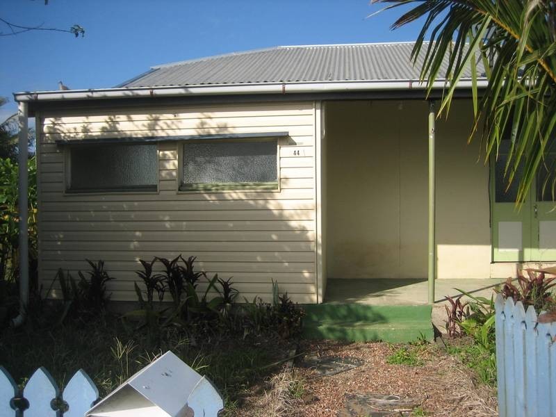 44 Mill St, Mourilyan QLD 4858