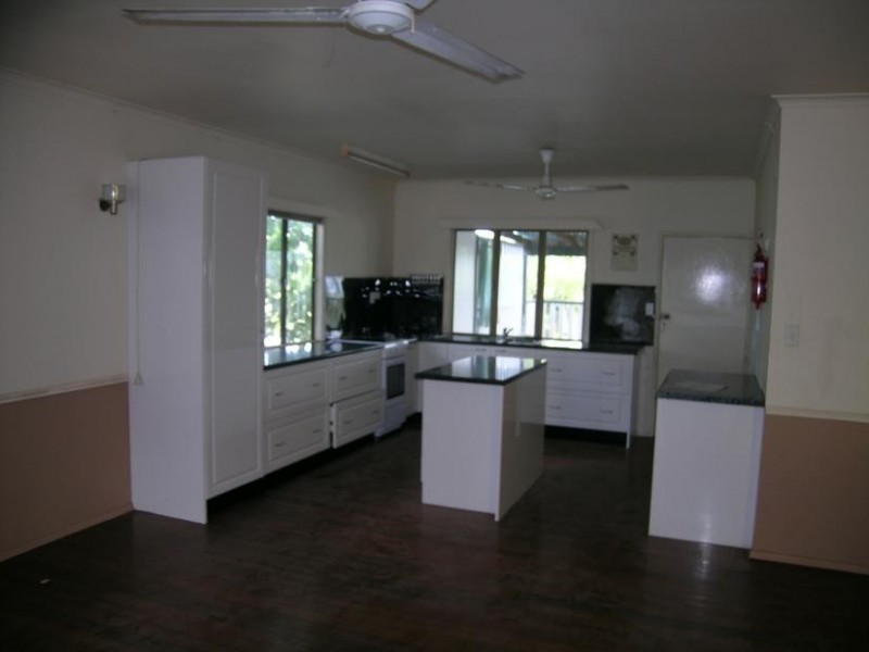 7 Middle Avenue, South Johnstone QLD 4859