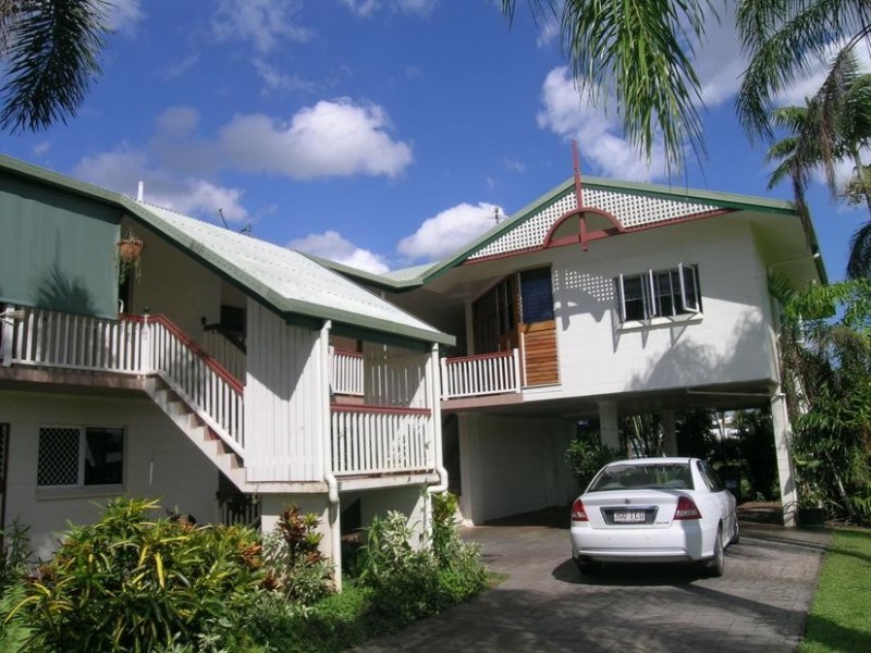 4/8 Bon Villa Avenue, Innisfail QLD 4860