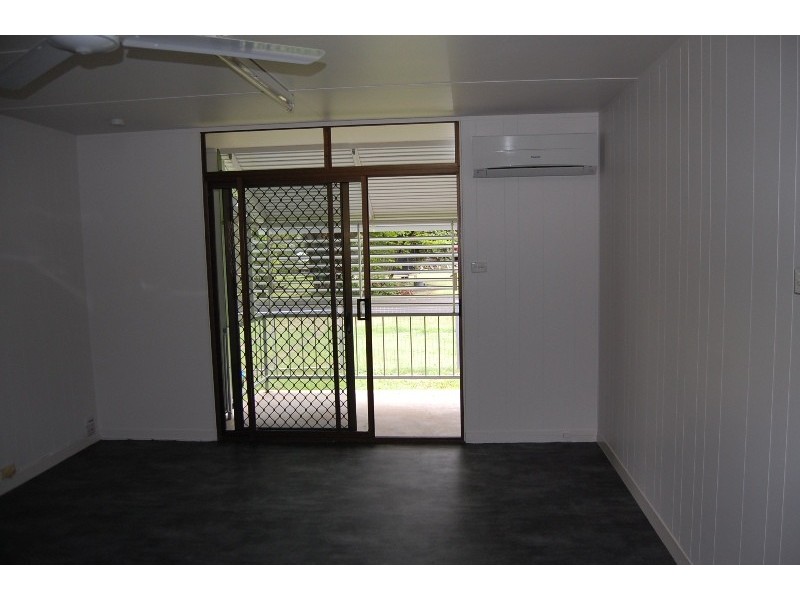 7 Maud Street, Flying Fish Point QLD 4860