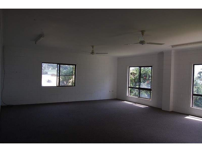 16 Feldt Street, Flying Fish Point QLD 4860