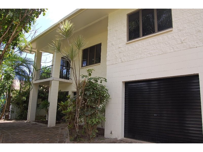 16 Feldt Street, Flying Fish Point QLD 4860