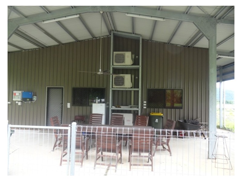 2a Bruce Highway, Deeral QLD 4871