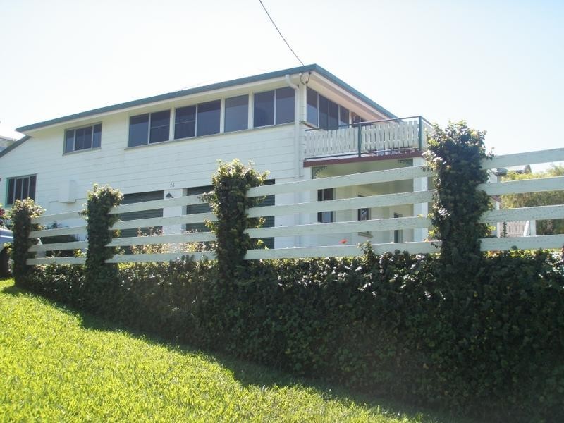 15 Benwell Street, Innisfail QLD 4860