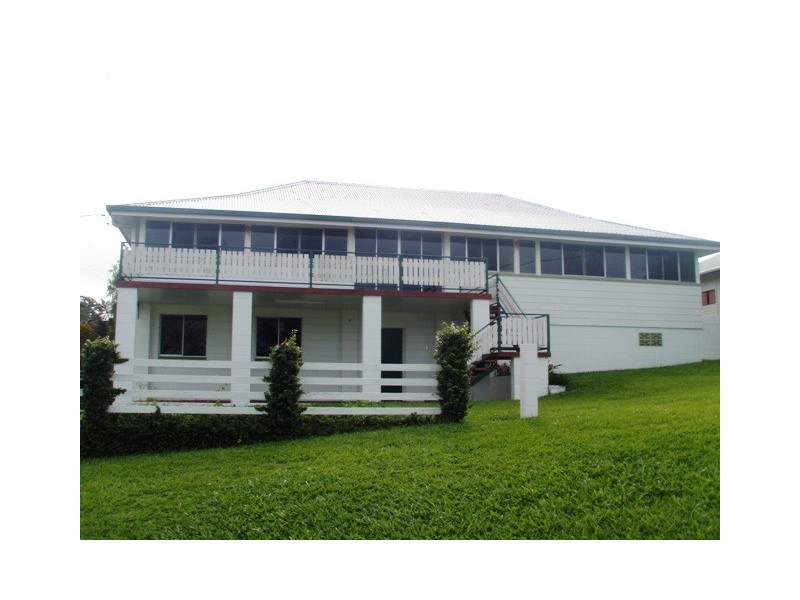 15 Benwell Street, Innisfail QLD 4860