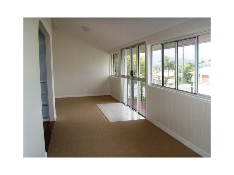 15 Benwell Street, Innisfail QLD 4860