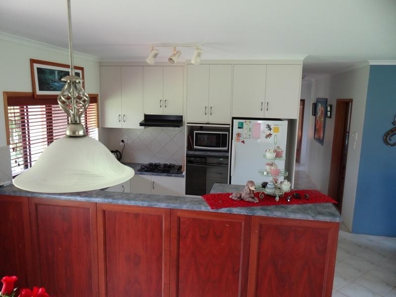 333 Palmerston Highway, Stoters Hill QLD 4860