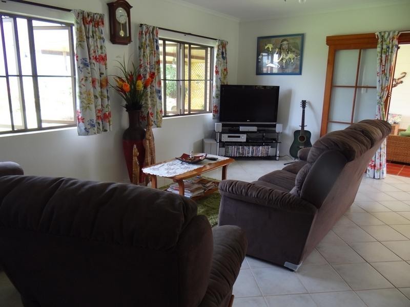 333 Palmerston Highway, Stoters Hill QLD 4860