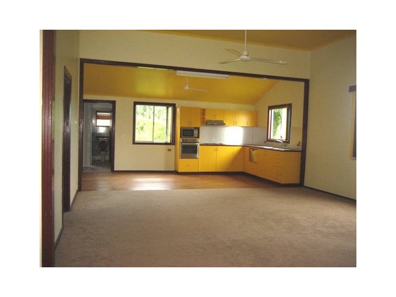 East Innisfail QLD 4860