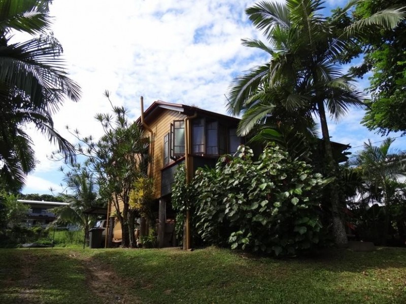 East Innisfail QLD 4860