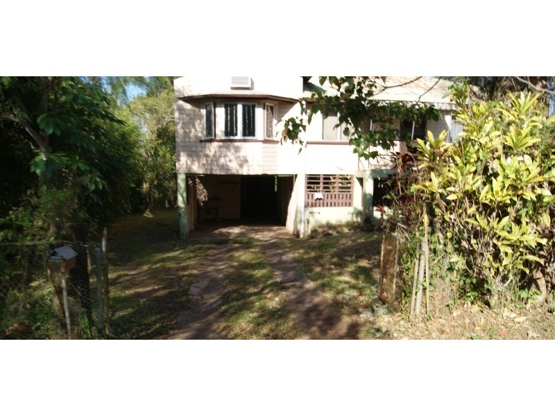 13 Bunda, East Innisfail QLD 4860