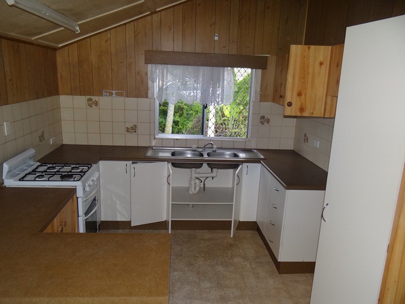 13 Bunda, East Innisfail QLD 4860