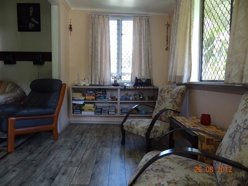 22 MAUDE ST, Flying Fish Point QLD 4860