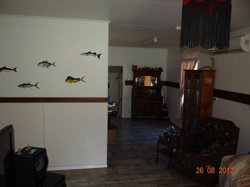 22 MAUDE ST, Flying Fish Point QLD 4860