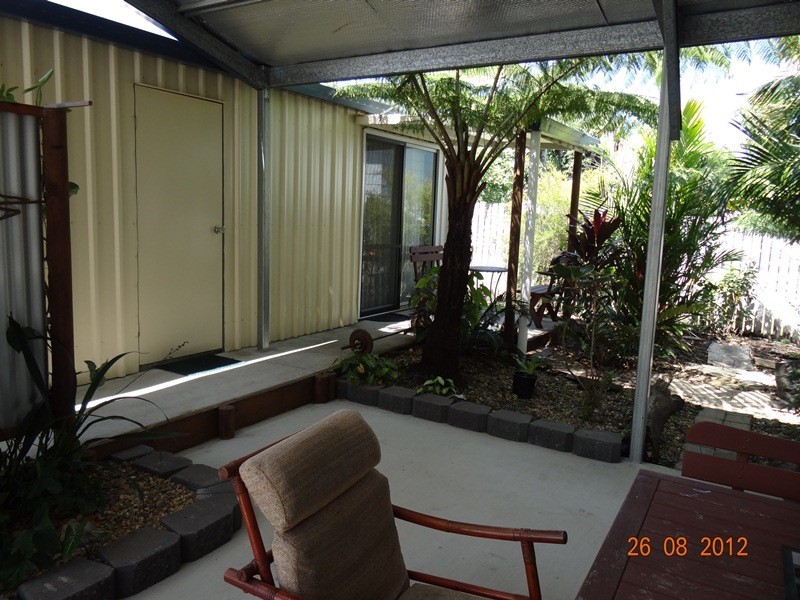 22 MAUDE ST, Flying Fish Point QLD 4860