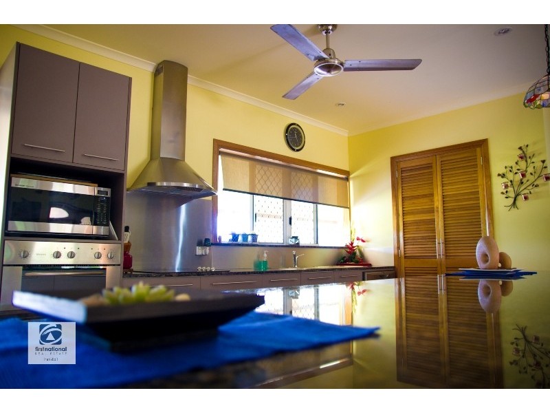 31 Martinuzzi Cls, Mourilyan QLD 4858