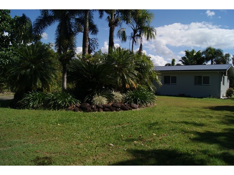 6 WILLS CLSE, New Harbourline QLD 4858