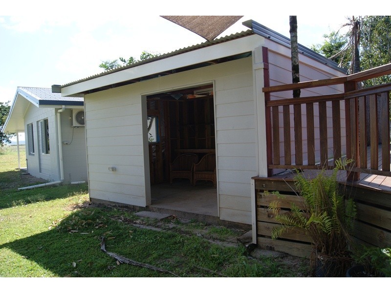 6 WILLS CLSE, New Harbourline QLD 4858