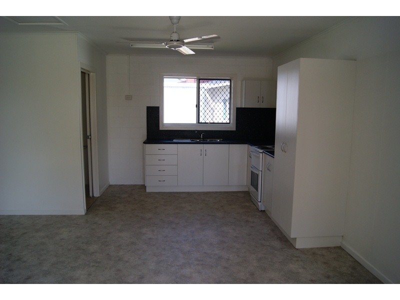 6 WILLS CLSE, New Harbourline QLD 4858