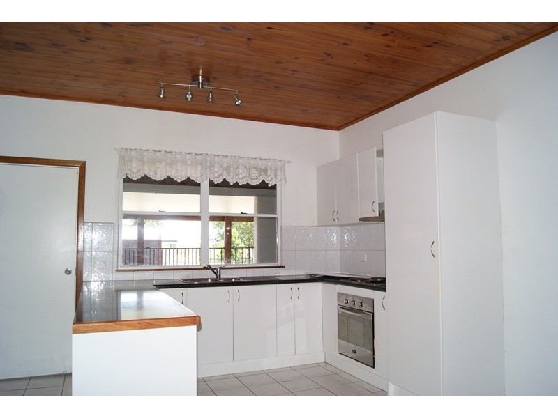 6 WILLS CLSE, New Harbourline QLD 4858