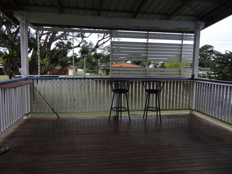 21 JUDY STREET, Flying Fish Point QLD 4860