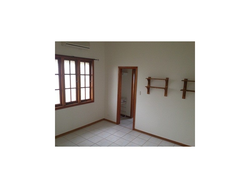 33 Hickey st, East Innisfail QLD 4860