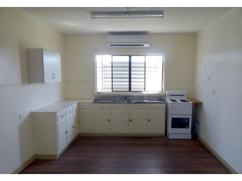 19 SHAY STREET, Wangan QLD 4871