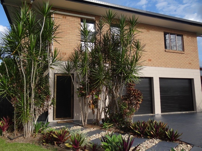 32 Flying Fish Pnt Rd, Innisfail QLD 4860