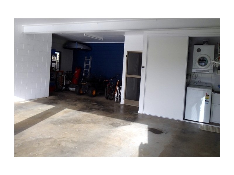 32 Flying Fish Pnt Rd, Innisfail QLD 4860