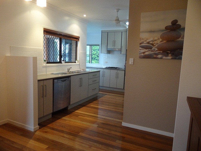 32 Flying Fish Pnt Rd, Innisfail QLD 4860