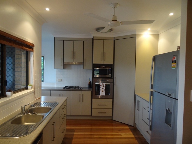 32 Flying Fish Pnt Rd, Innisfail QLD 4860