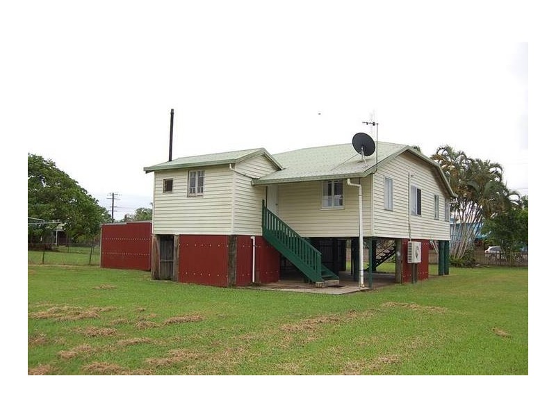 28 Martin St, East Innisfail QLD 4860