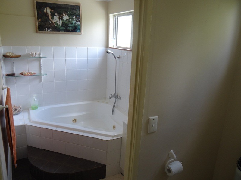 53 UTCHEE CK RD, Mena Creek QLD 4871