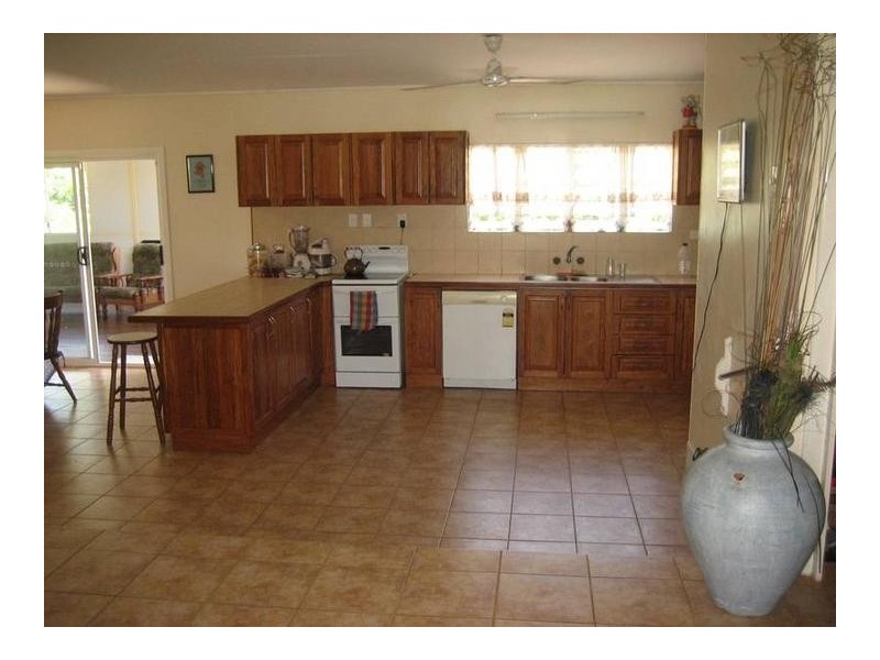 2 Fern st, Coconuts QLD 4860