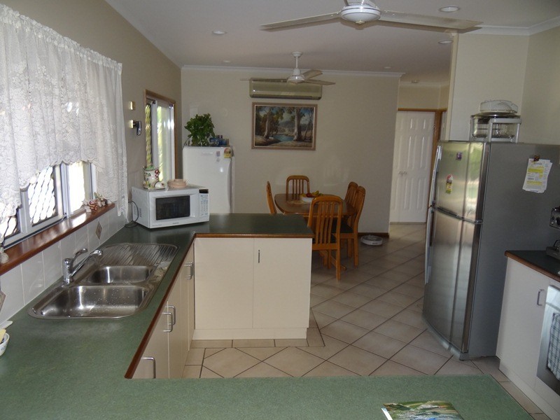 3 CYPRESS CLSE, Cullinane QLD 4860