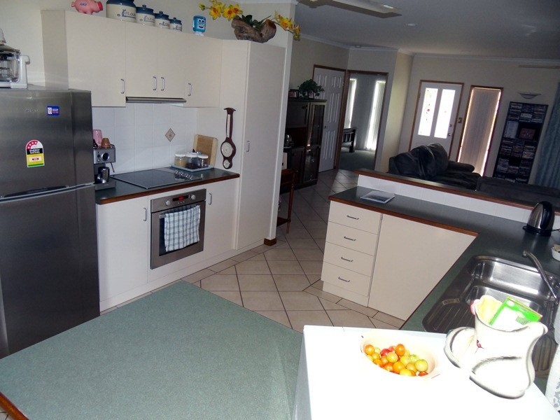 3 CYPRESS CLSE, Cullinane QLD 4860