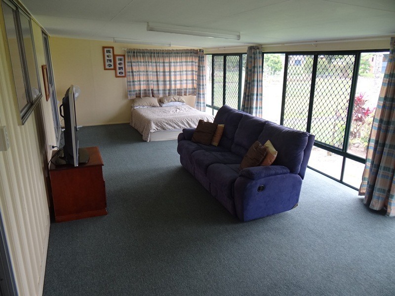 26 JODRELL STREET EAST INNISFAIL, East Innisfail QLD 4860