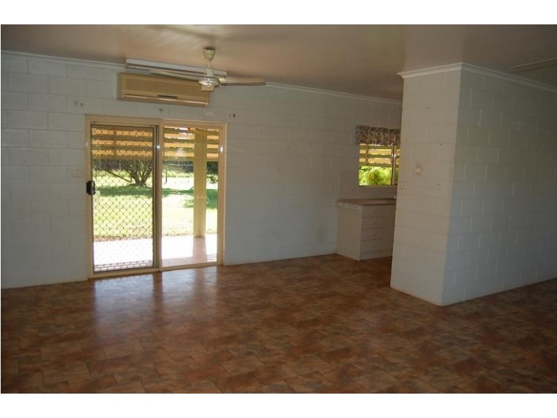 6 Foxwood Avenue, Wangan QLD 4871