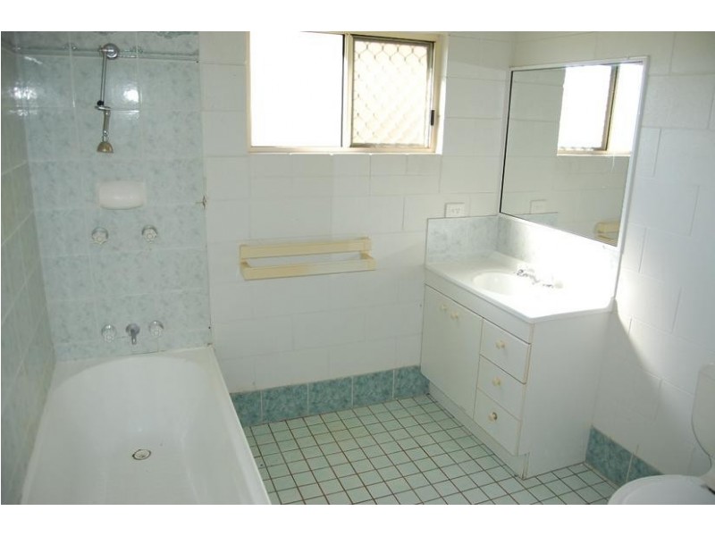 6 Foxwood Avenue, Wangan QLD 4871