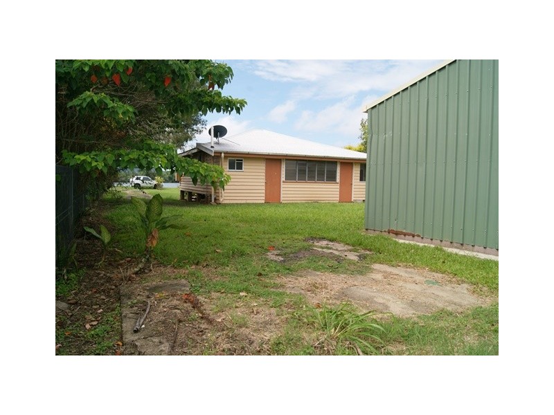 58 Esplanade Innisfail, East Innisfail QLD 4860