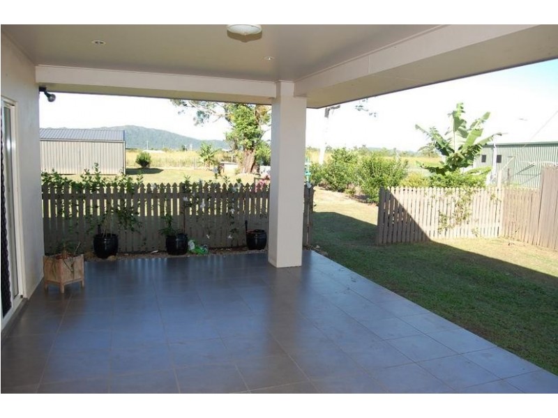 17 De Roma Close, Innisfail QLD 4860