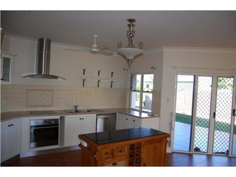 17 De Roma Close, Innisfail QLD 4860