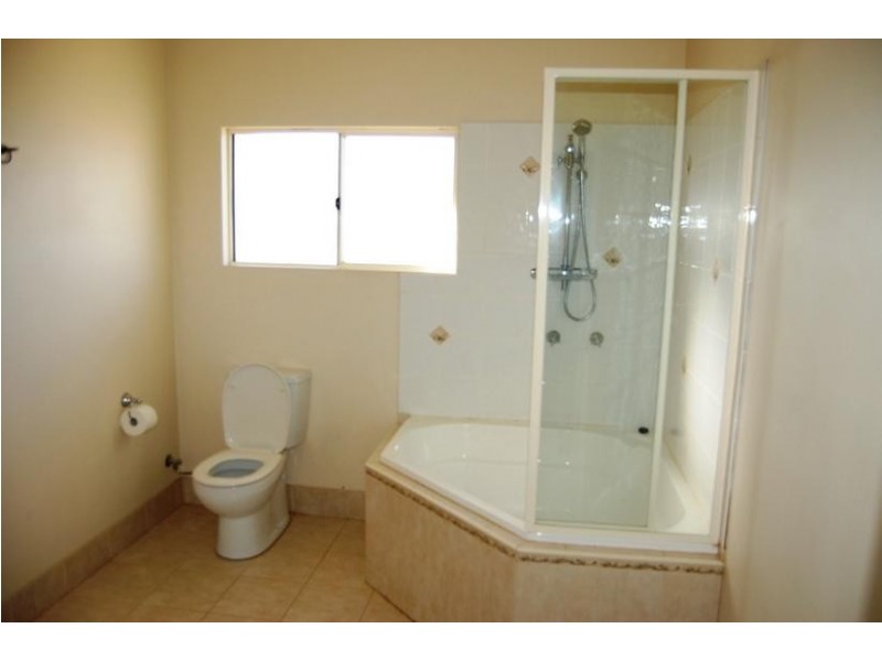 17 De Roma Close, Innisfail QLD 4860