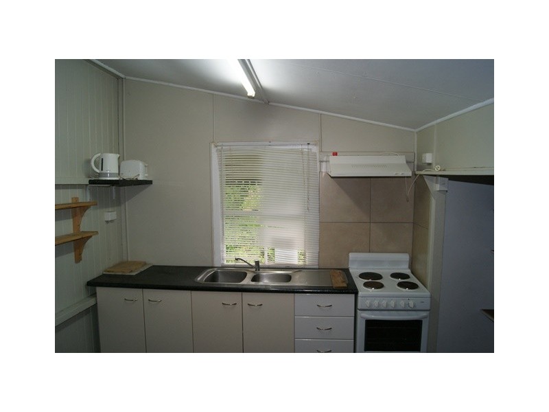 6 Eastwood st, Babinda QLD 4861