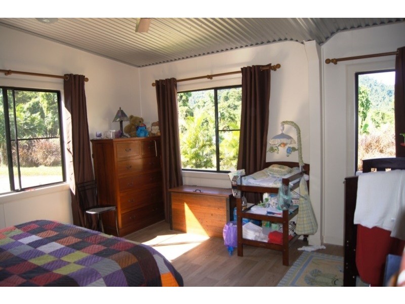 Woopen Creek QLD 4871
