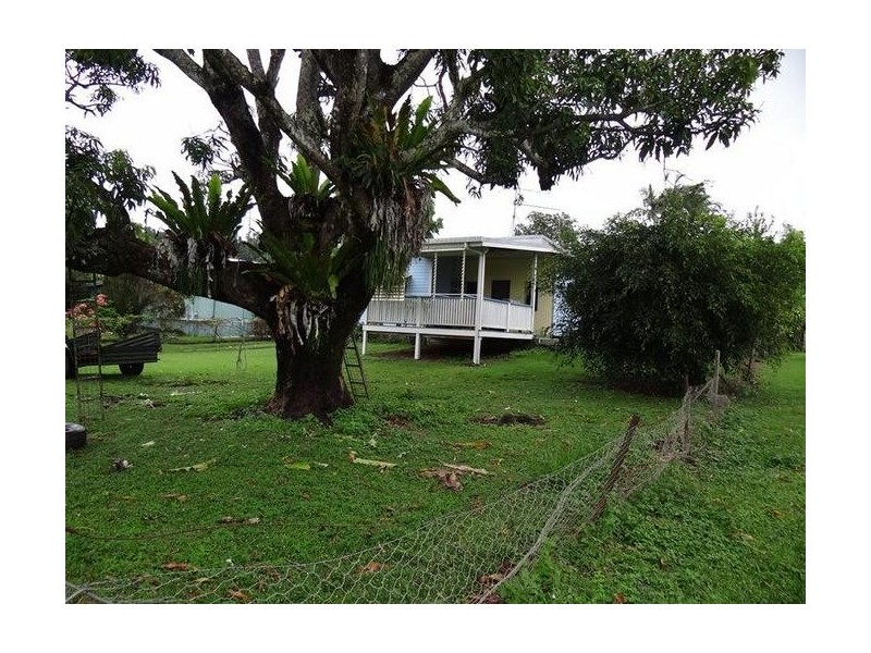 21 JUDY STREET FLYING FISH POINT, Flying Fish Point QLD 4860